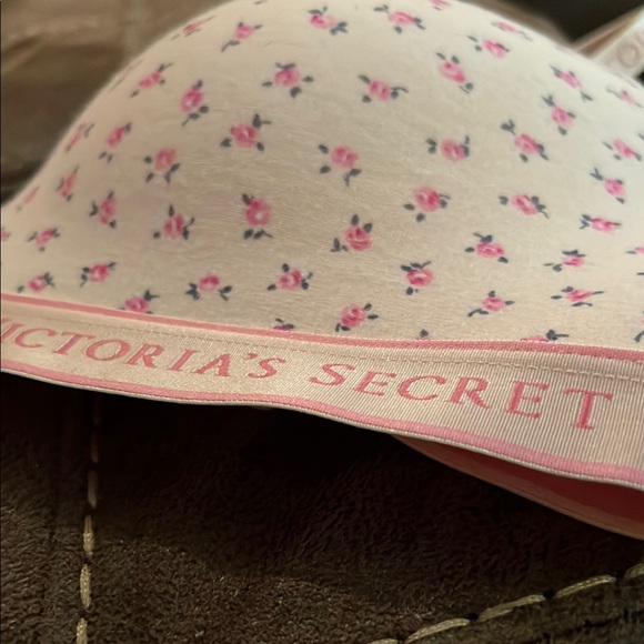 Victoria's Secret Pink Lace Bra with Adjustable Straps - Picture 6 of 13